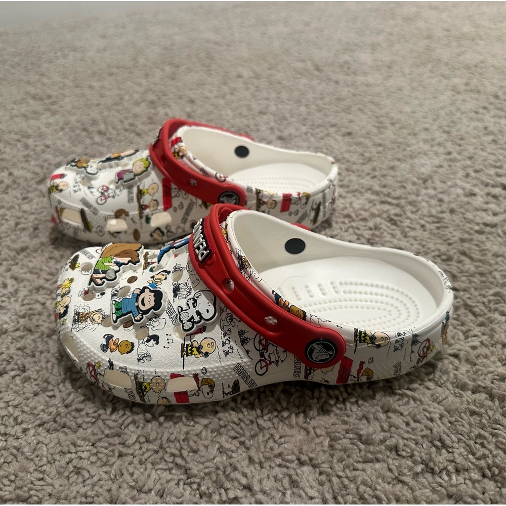 Kids Peanuts Crocs